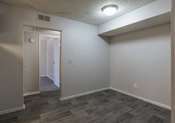 Carpet, Laundry Facility, Refrigerator 1