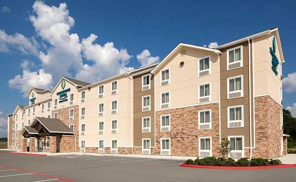 Monthly Special - Check In Today - No Lease, No Deposit, No Worries! 1