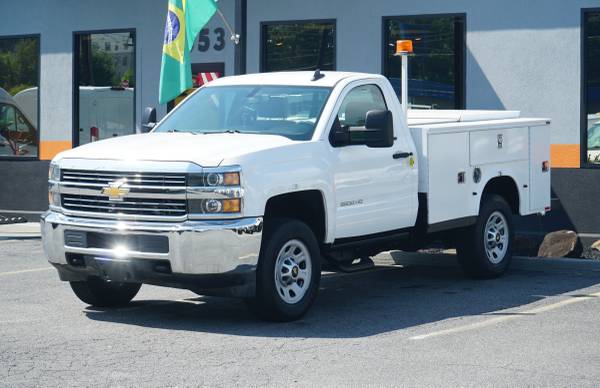 2015 Chevrolet SILVERADO 3500 HD - Photo 3