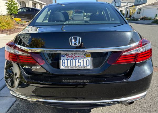 Honda Accord 2017 LX - Black - $16,000 (Bethel Island)63469761236097121