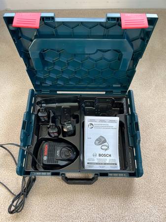 Bosch 12 V Li-ion Batteries, Charger, Adapter, and Case 1