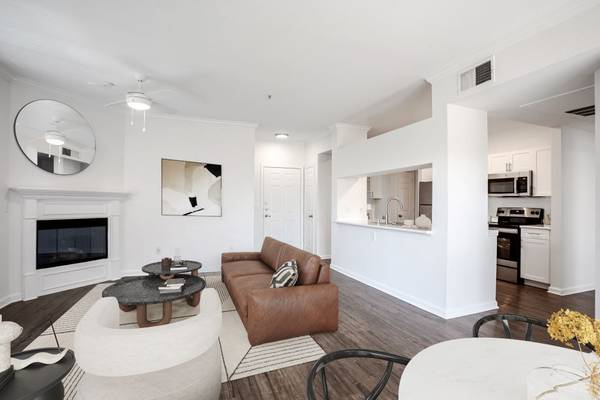 $1,830 / 1br - 615ft2 - Special!! Apply Same Day of Tour get 1st Month Rent FREE!! 1BD 1BA64044028806146123