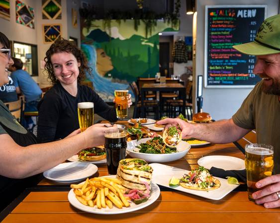Burgeon Beer Co - Kitchen Lead OR Line Cook Positions 1