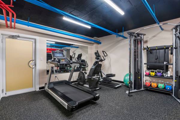 $2,049 / 1br - 650ft2 - Techos Altos, Cocina Abierta, 1 BD (1660 Lanier Place Northwest, Washington, DC)63843419196033123