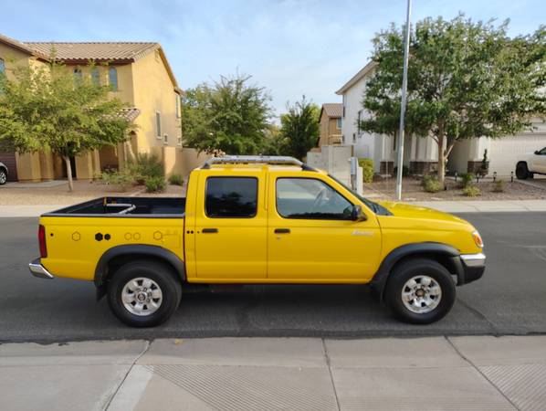 2000 Nissan frontier XE crew cab - $6,500 (Chandler)63470597423619123