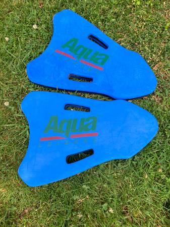 Kids’swimming kick boards (2) Aqua brand 1