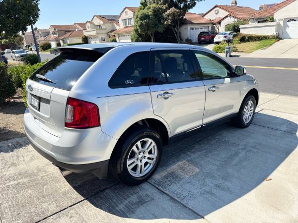 2011 Ford Edge Se - $3,400 (Union City)63624172844035124