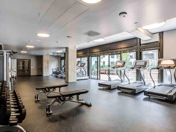 $2,973 / 1br - 556ft2 - Microwave, Exposed concrete ceilings, Indoor bike storage (downtown / civic / van ness)63695915495939120