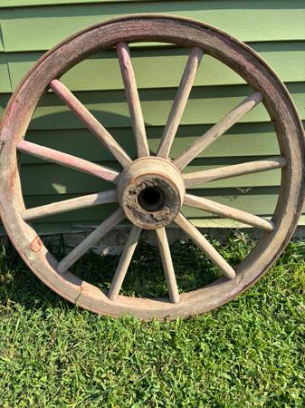 Ruedas de madera para carro. - $1.000 (Dysart)63435638229123124