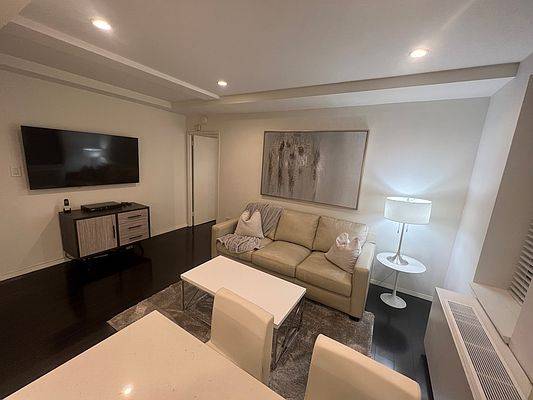 $1,645 / 1br - Offering both style and functionality of Unmatched Luxury (Midtown West)64033800886657122