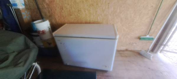 Danby chest freezer 7.1 1