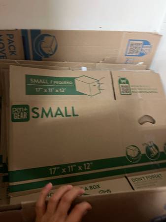 Moving boxes and bubble wraps 1