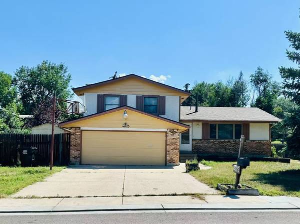 $2,150 / 4br - 3500ft2 - ¡Alerta de hogar soñado: joya de 4 habitaciones y 4 baños en ubicación privilegiada de Colorado Springs! (Colorado Springs)63687049851395120