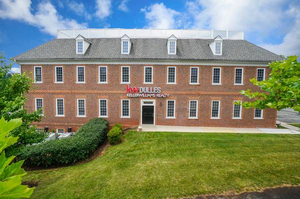$195 / 100ft2 - Private Secured Offices near Ashburn (Sterling)63896276834307120