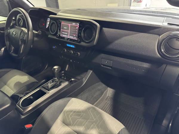 2023 Toyota Tacoma TRD Off-Road - Photo 5