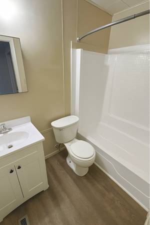 $850.00 / 2br - 900ft2 - 2 bedroom apartment in Shepherd - $850/mo - MI63793453814787124