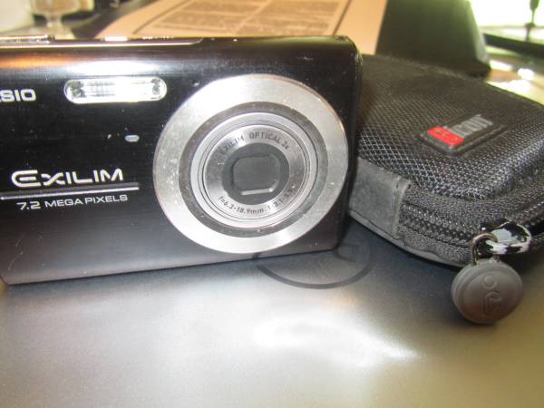 Casio Exilim EX-Z75 7.2MP Digital Camera [Used] - $45 (Tallahassee)63471020372483121
