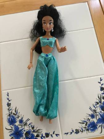 Disney Jasmine doll 1