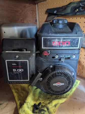 Briggs & Stratton 205cc OHV engine 1