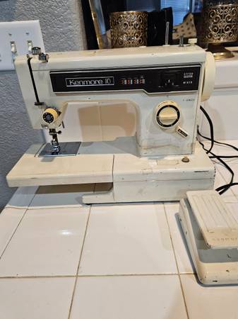 Kenmore 10 Sewing Machine 1