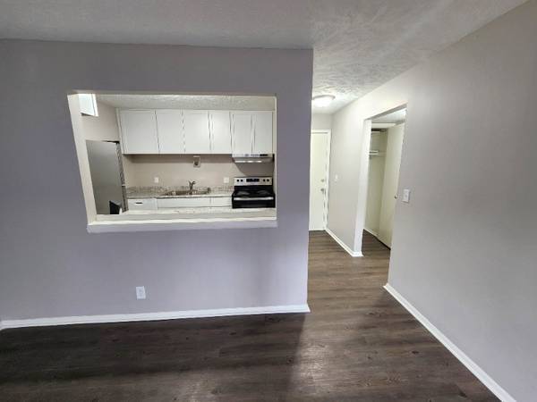 $960 / 1br - 600ft2 - 🐕 1BR – Pet Friendly w/ Dog Park & In-Building Laundry! (10905 North Mill Court, Omaha, NE)63968762219779121