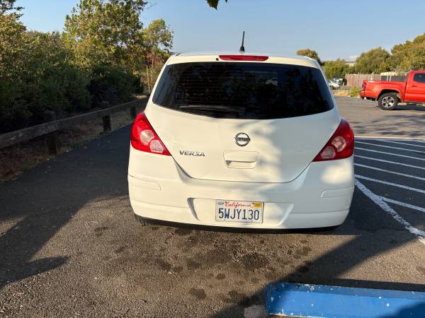 2007 Nissan Versa S 4 speed automatic - $4,000 (Oakland)63617492745217124
