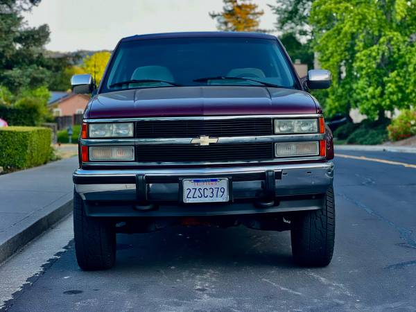 1992 CHEVROLET SUBURBAN K1500 ~84k millas - $7,600 (Hayward)63654697118723123