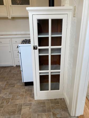 $1,430 / 400ft2 - Studio In Laurel District (oakland hills / mills)63845957365889124