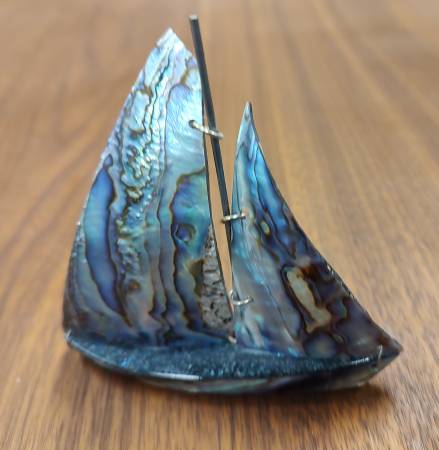 Paua shell sailboat decoration 1