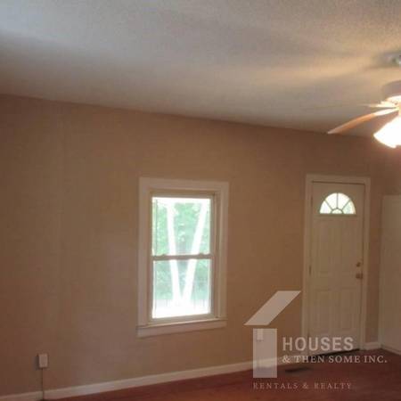 $975 / 2br - 1564ft2 - Country Charm w/Lots of Room!!  Make this Spacious 2/1 Yours Today!! (Glendale)63783789476737123
