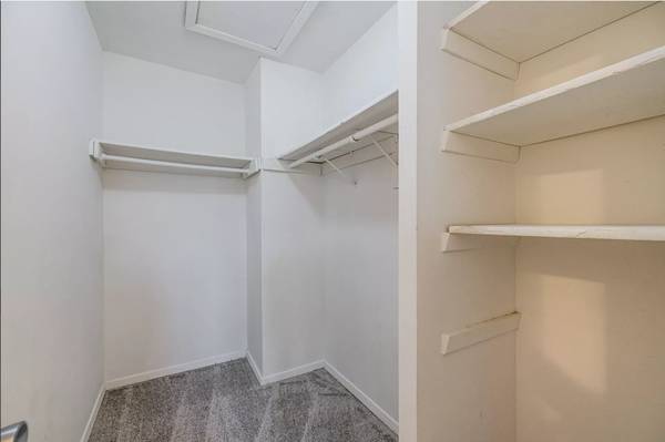 $1,579 / 3br - 1285ft2 - Comfortable 3 bed 2 bath at a price that's just right! Come in today (Stone Mountain)63963990151683123