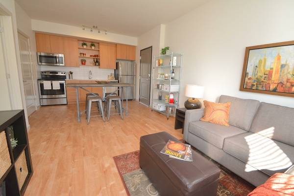 $1,350 / 1br - ¡Te va a encantar este tranquilo departamento de 1 habitación en Piccadilly Flats! (SE Portland, SE Belmont, Buckman)63831465014529123