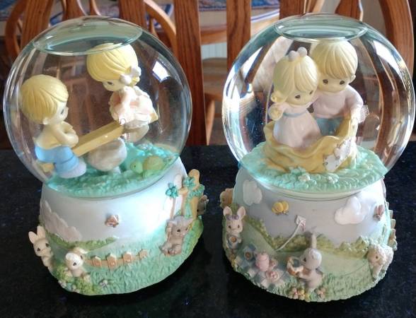 Precious Moments Musical Snow Globes - $60 (Garden City, MO)62948856975235123