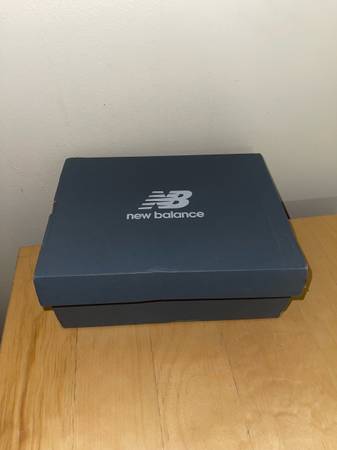 Zapato deportivo New Balance 574 - Talla para niño pequeño 13 (NUEVO) - $20 (Merrifield)63471145455105122