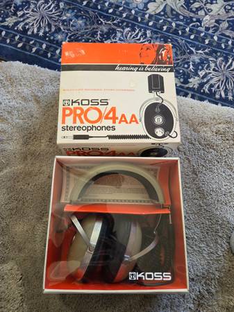 Koss Pro4AA 1