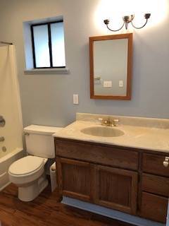 $1,000 / 1hab - 1200ft2 - Disponible 1/8/2025. 1 dormitorio, 1 baño con habitación adicional en Westwood (Westwood)63656873593219124