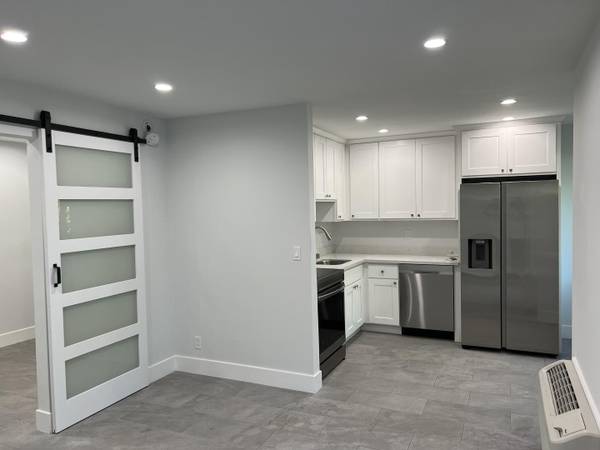 great investment property currently rented for $2 k a month off market 1