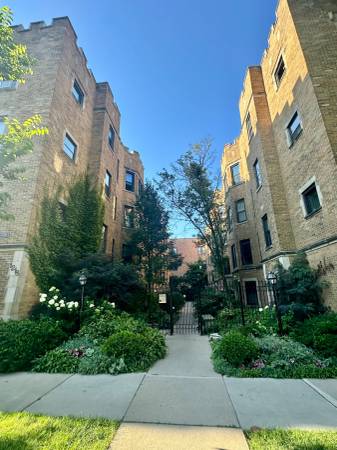 $1,500 / 1br - 700ft2 - 1 Bedroom Condo On The Lake (Rogers Park)64041643753219120