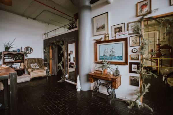 $975 / 1500ft2 - Estudio loft almacén versátil de 1500 pies cuadrados (Cleveland)63761160910339122