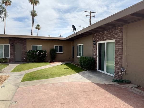 $1,395 / 1br - Cathedral City Courtyard – Remodeled 1 Bedroom (cathedral city, palm springs)63668353674371123