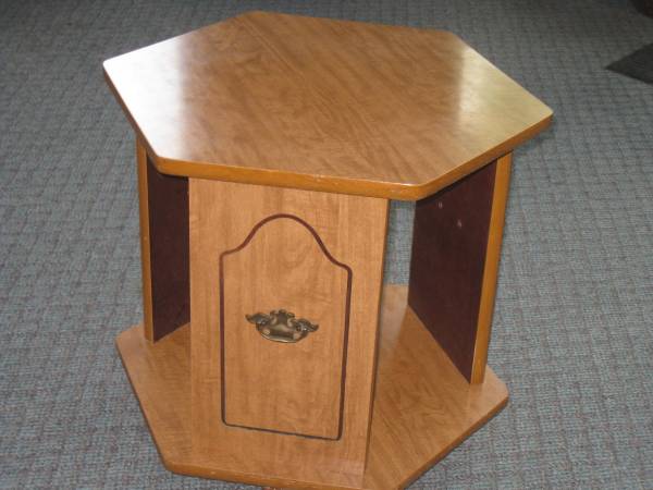 Octagon shaped wood table 1