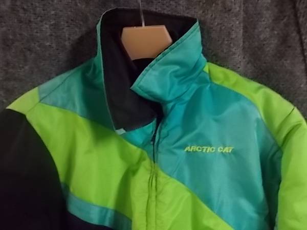 Ski/Snowmobile,  jacket, gloves, helment. - womans 1