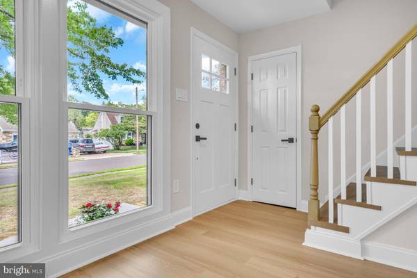 $3,000 / 3br - 1700ft2 - Gorgeous 3BR 1.5 Bath Huntingdon Valley Single Family Home For Rent! (Huntingdon valley)64046036971393123