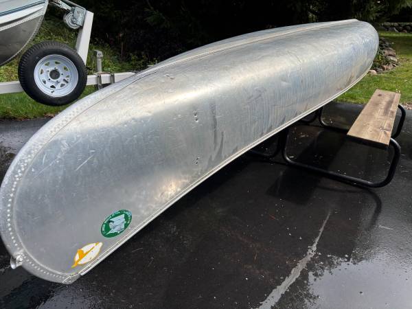 Grumman 17 foot Canoe 1