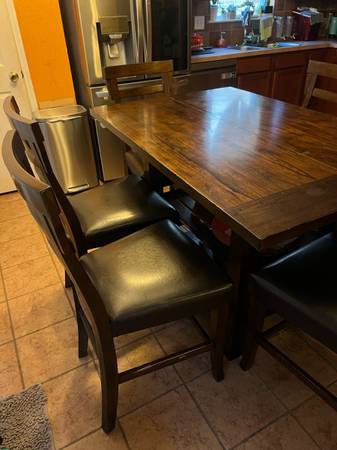 Dining Table- 6 Seater 1
