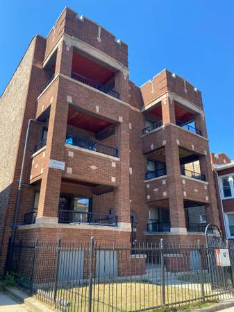 $1,800 / 3br - Apartment $1,800 / 3 Bedrooms 1 Bath / 73rd & Lowe63898603165314122