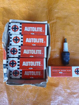 Vintage Autolite Ford/Mercury racing spark plugs 1