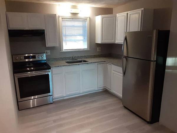 $2,550 / 2br - Ático de 2 dormitorios en Endicott St Danvers (Danvers)63690775434241120
