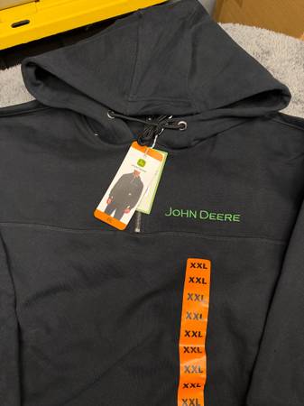 John Deere Premium Quality Quarter Zip Hoodie Size Men’s XXL.  Brand new with  1