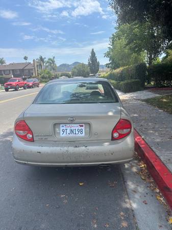2001 Nissan Maxima - $2,30063624789819905123
